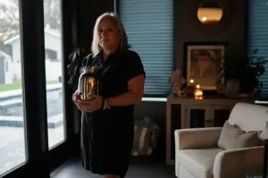 Sandra Bagwell Holding Her Son's Remains NYT Letter on 'Poisoning
